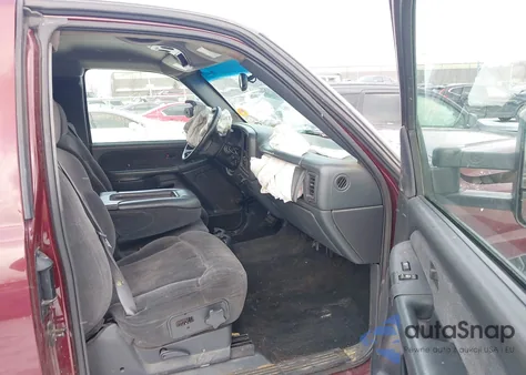 2002 Chevrolet Silverado 2500Hd Ls from USA, damaged, VIN 1GCHC29172E109708